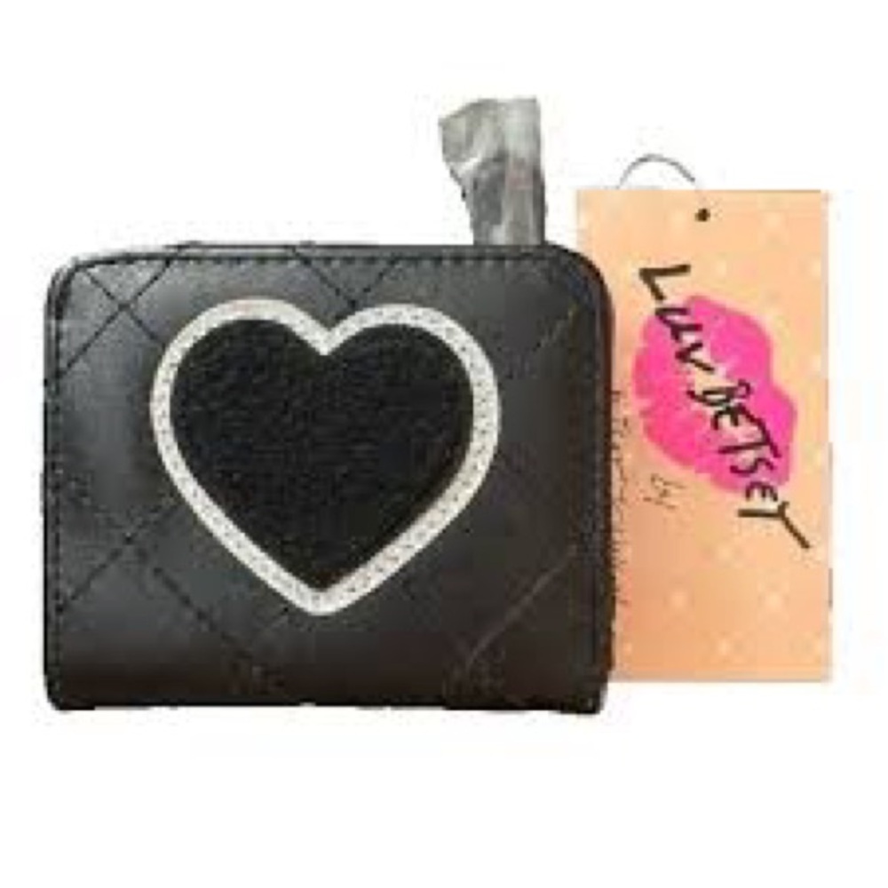 Black Heart Wallet